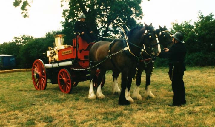horse-drawn steam fire engine