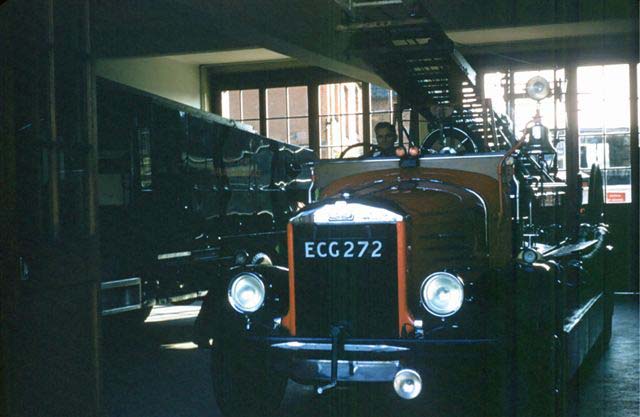 Wichester's Dennis Pump Escape ECG272 