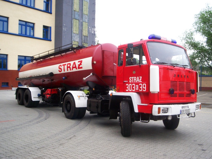 303[K]39 - SCZ 18 Jelcz C417K - JRG 3 Kraków