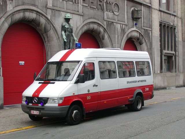 Brandweer Antwerpen Mercedes Sprinter bus