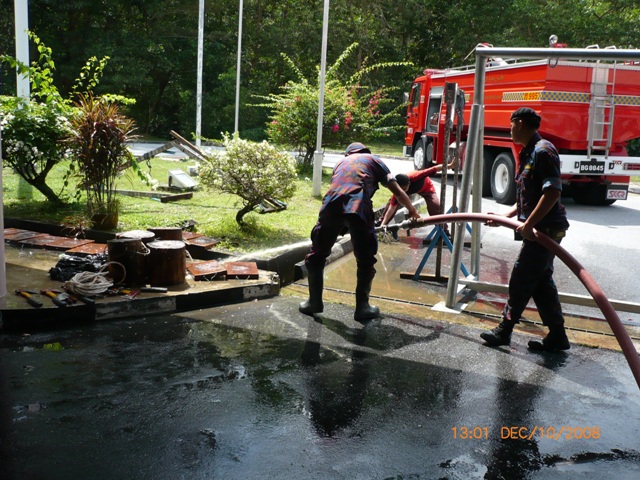 WRT6 crew at work