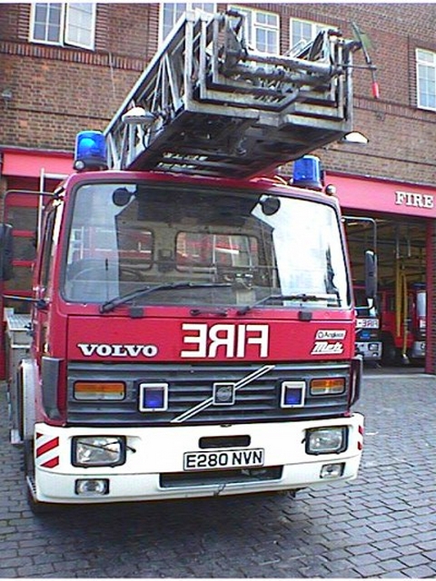 E280NVN Volvo fl6/17 / metz tl