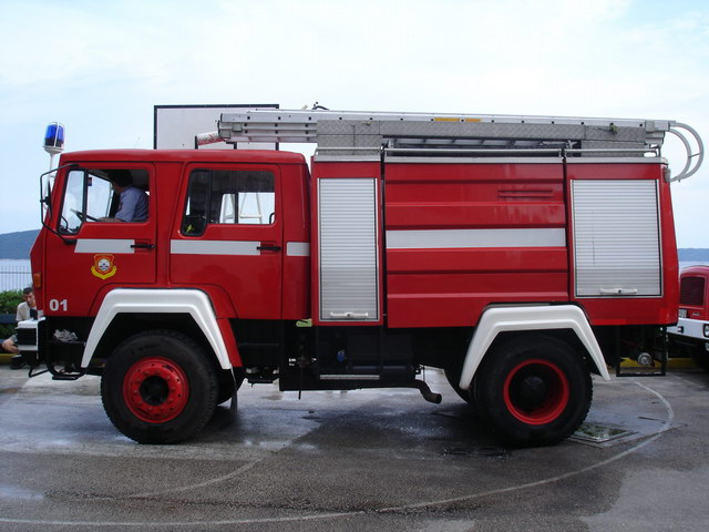 TAM 190 T 15 navala