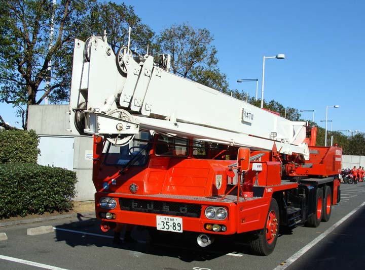 Tokyo FD Fuso Crane 20T Hyper Rescue 8