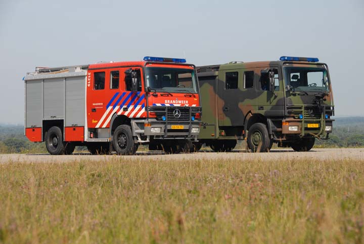 Royal Dutch army line up Mercedes Actros