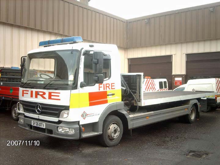 Strathclyde fire and rescue ladder lorry