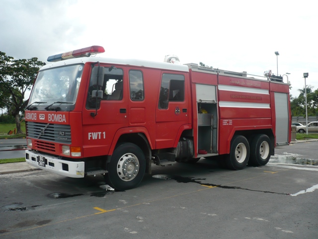 Volvo FL7 / SK Fire Foam Water Tender 1 (FWT1) 