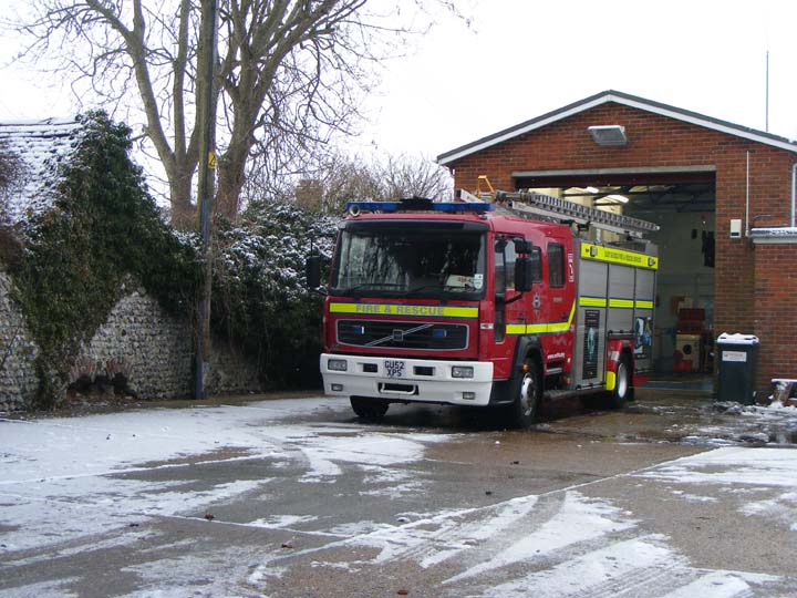 East Sussex Volvo Pevensey on snow filled day