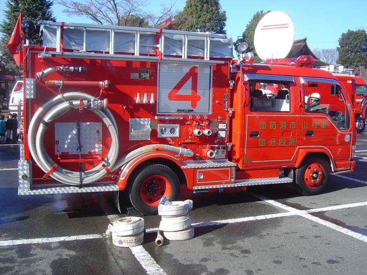 Tokyo MVFCS Isuzu light pumper