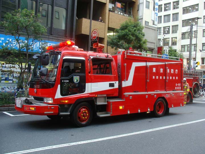 Tokyo FD Hyper Rescue 6 Adachi Isuzu