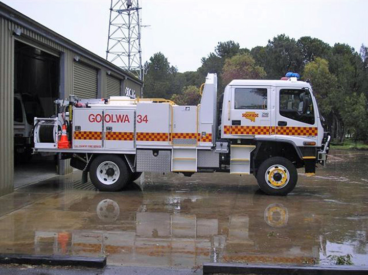 Goolwa Isuzu right side