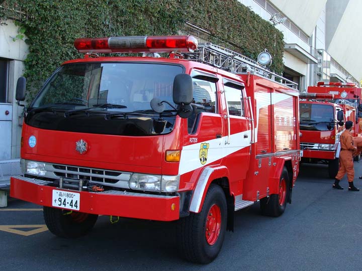 Tokyo FD Shibuya FS Isuzu Rescue vehicle front