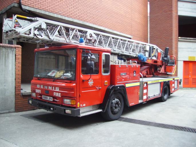 London Fire Brigade - TL49 E869JYV