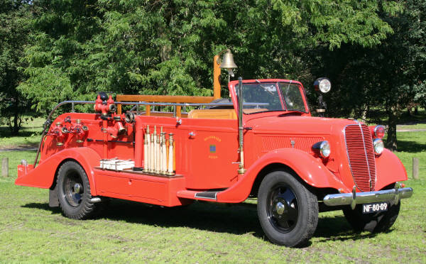 brandweer Asten Ford V8 oldtimer