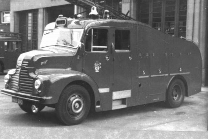 Middlesbrough - P - BXG 600 in black / white