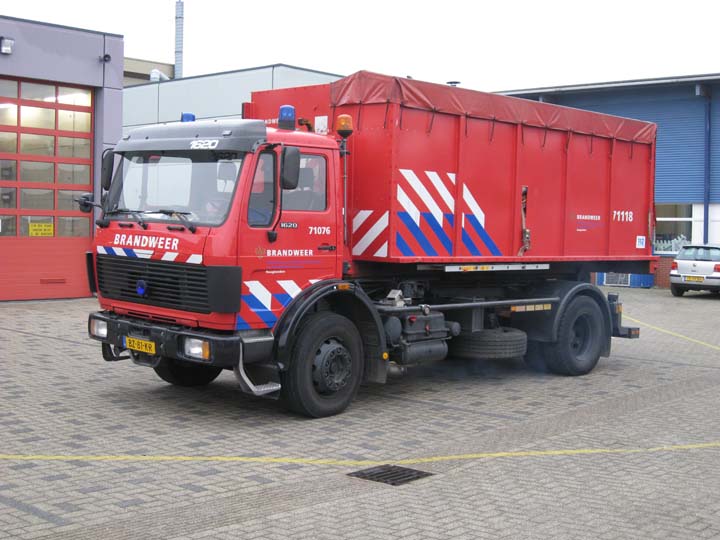Haaglanden Mercedes Benz 1620 Prime mover