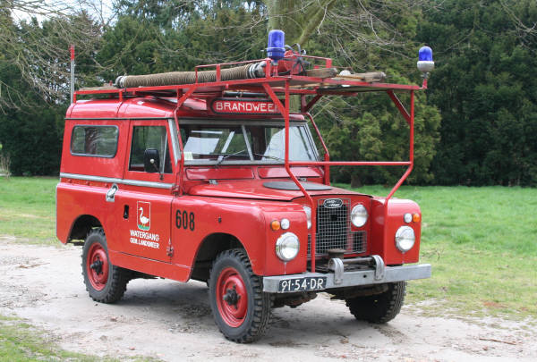 brandweer Watergang Landrover 88