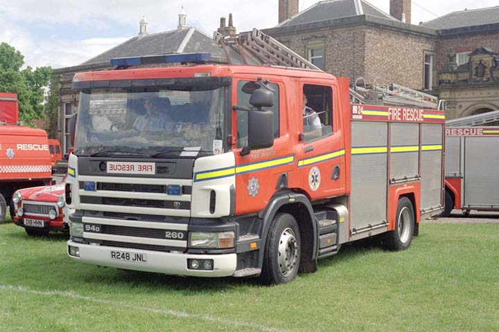 Cleveland Fire brigade Scania R248JNL