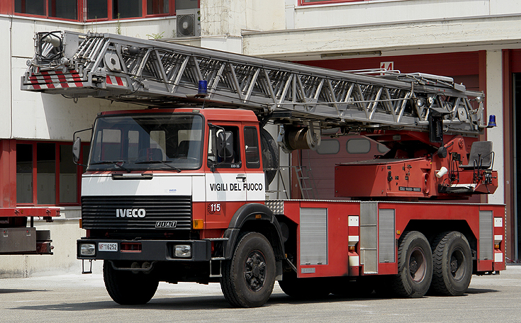 Vigili del Fuoco Bologna Iveco Ladder