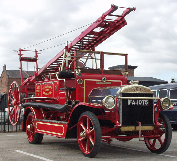 1921 Dennis 'N' Type pump escape