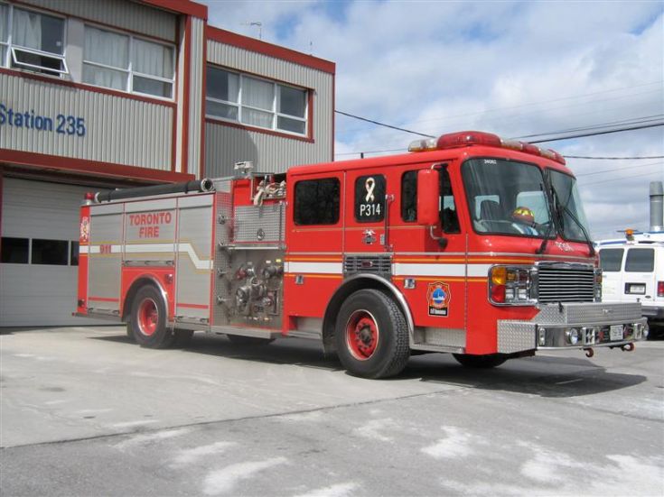 Toronto Fire Service American LaFrance pump
