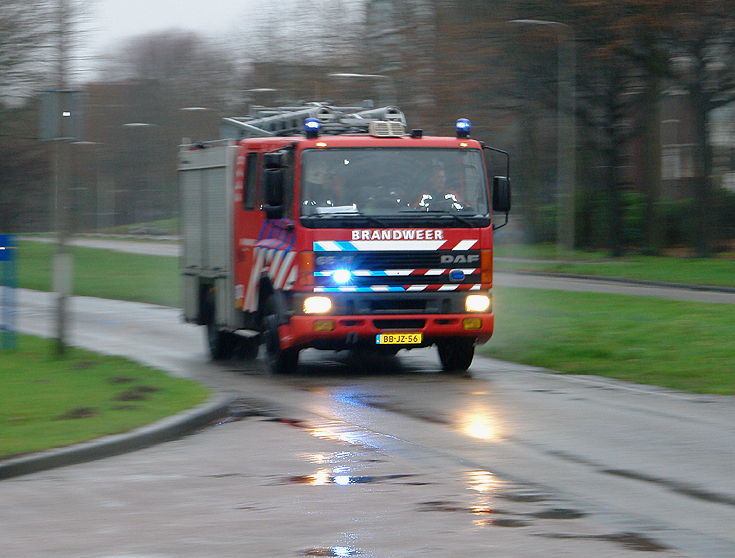 DAF Fire engine Tilburg responding to a alarm