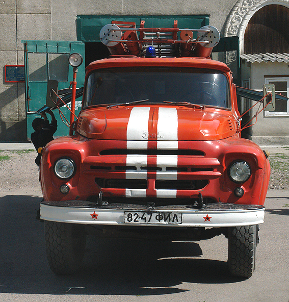 Image of a ZIL pumper in Kyrgyzstan