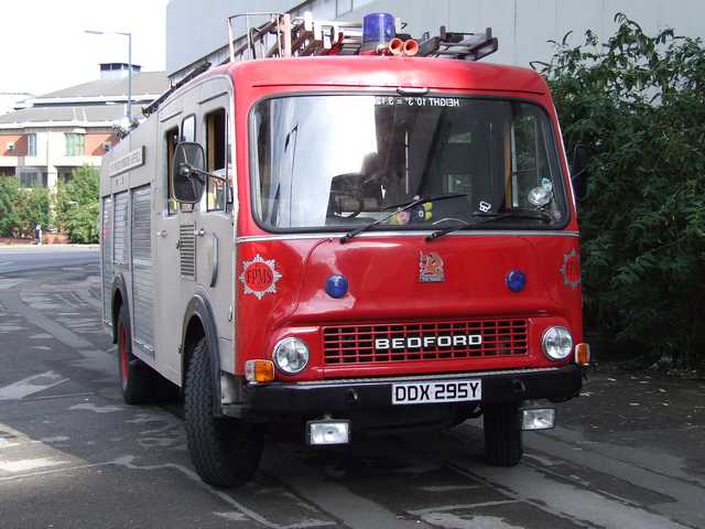 Former Suffolk Bedford Fire engine DDX 295Y