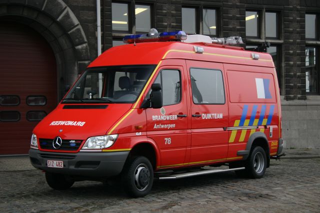 Brandweer Antwerpen Diving Unit Mercedes 
