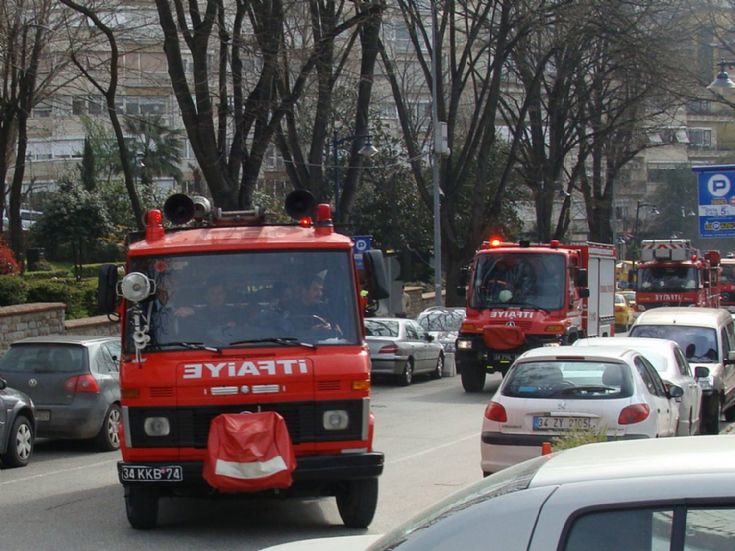 Istanbul Fire brigade Mercedes pump