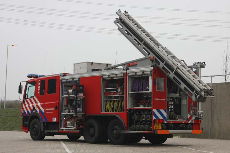 Gezamenlijke brandweer CE 52-1 DAF