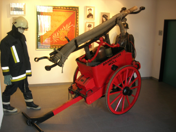 Oldtimer brandweer Mol Belgium