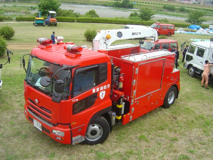 Salvage and Crane truck Tokyo Fire service