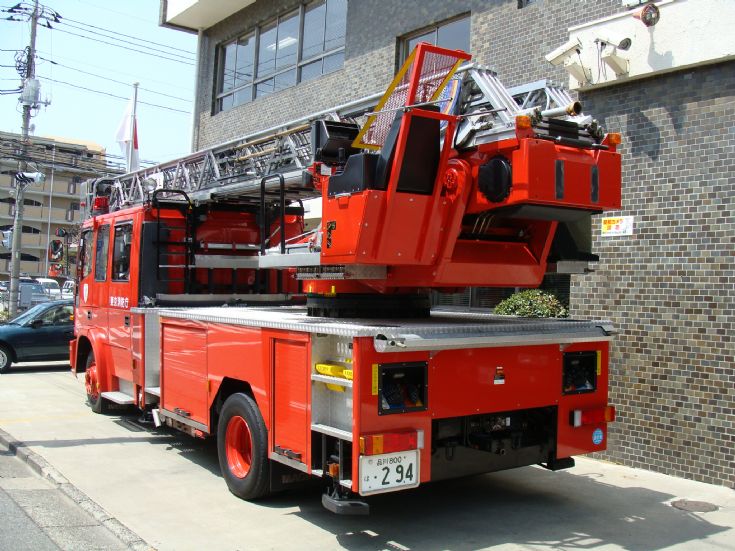 Turntable ladder Iveco Magirus Tokyo Japan