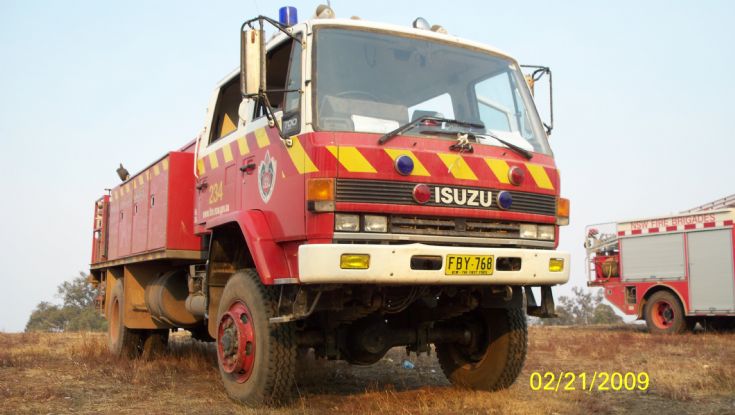 NSWFB Isuzu tanker