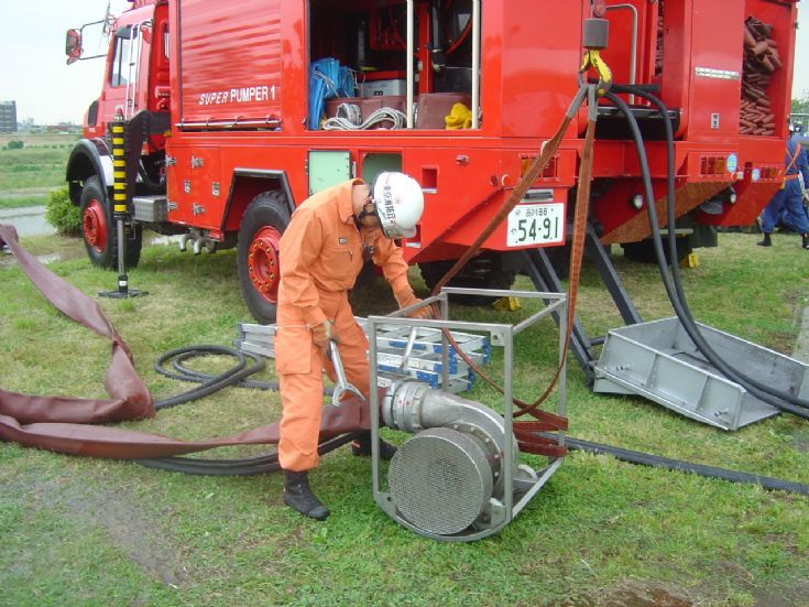 Super pumper Tokyo Fire department Unimog