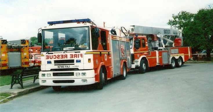 Cleveland Fire Brigade Dennis Sabre 