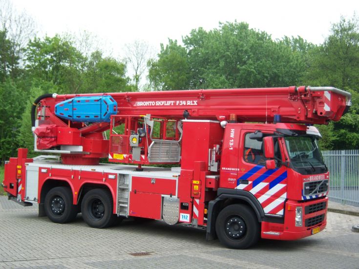 Brandweer Vlaardingen Volvo Bronto Skylift