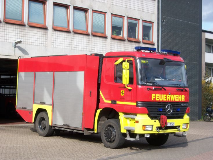 Berufsfeuerwehr Herne Mercedes Actros RW2
