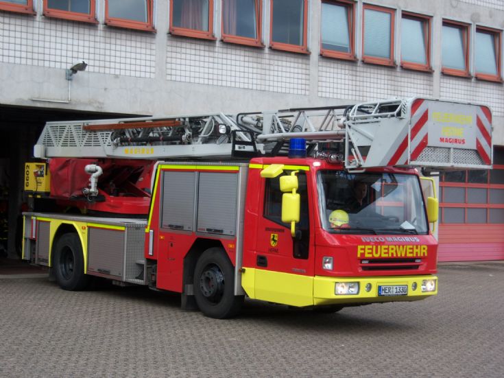 Berufsfeuerwehr Herne Iveco DLK 23-12nb