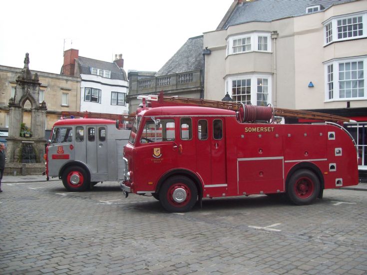 Ex Somerset Dennis F28'S
