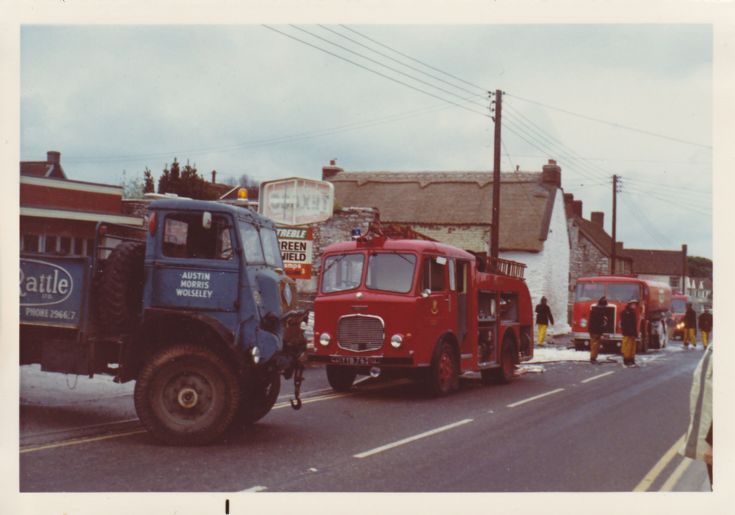 Dennis F25 Water Tender YYB762 Somerset FB