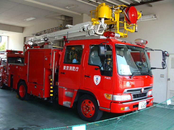 Hino pumper Skylift Shinmei Minami FS
