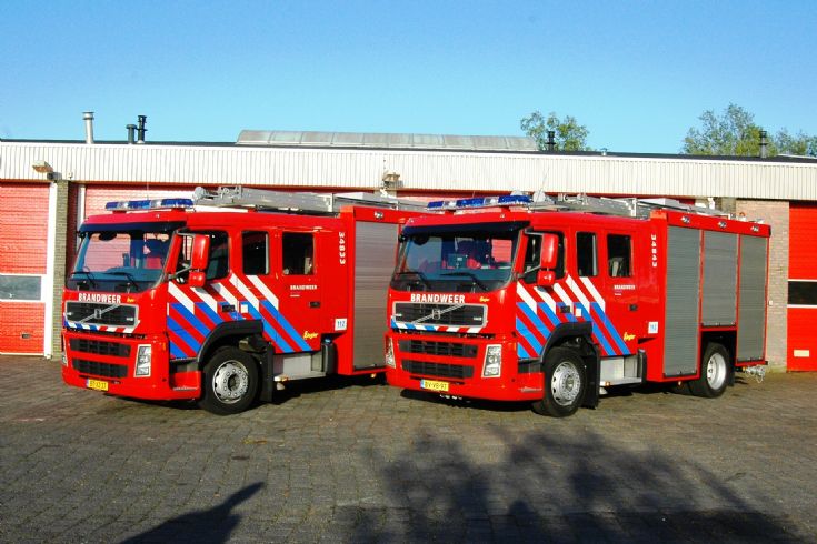 Brandweer Veendam Volvo FM9 pumps