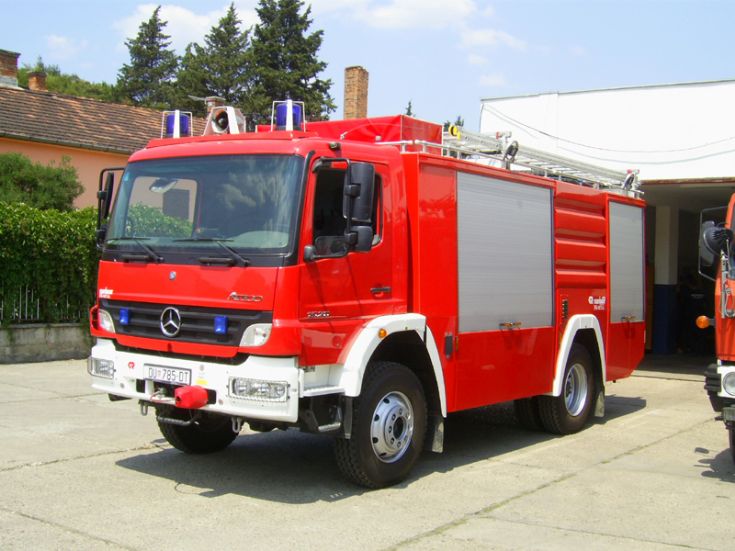 Mercedes Atego Rosenbauer Ploce Croatia