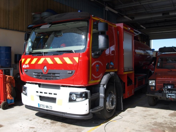 Renault watercarrier Department Cruese