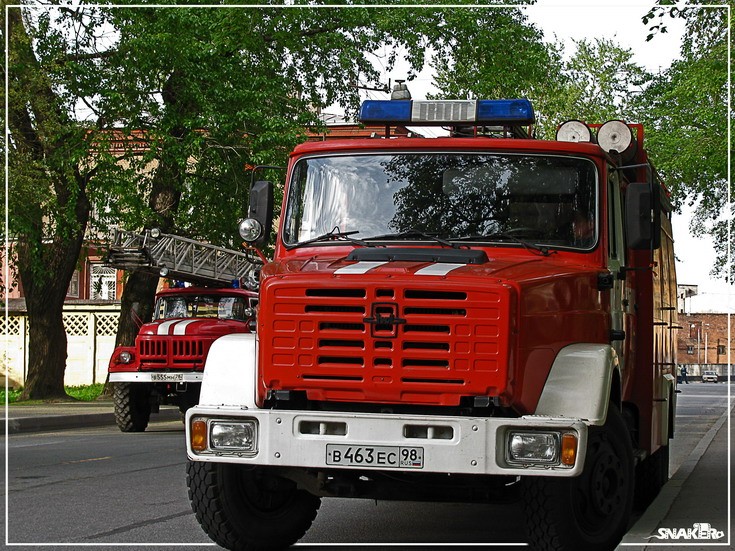 ZiL engines on fire incident St Petersburg Russia