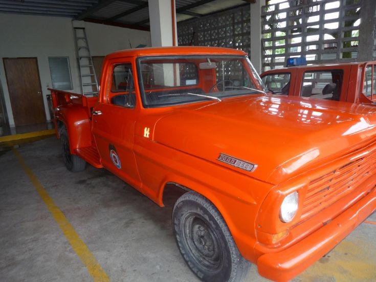 Bocas del Toro fire brigade Ford F-350