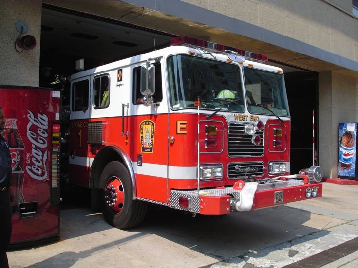 Washington DC Fire department Engine 1
