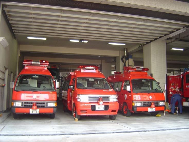 Tokyo FD Command Vans